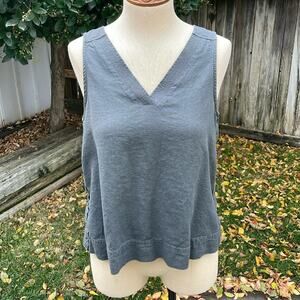 Caslon Grey Sleeveless Buttoned Tank V-neck Top Women's Size Small